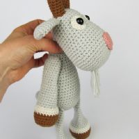 El Örgüsü Organik Amigurumi Uyku Arkadaşı İnatçı Keçi